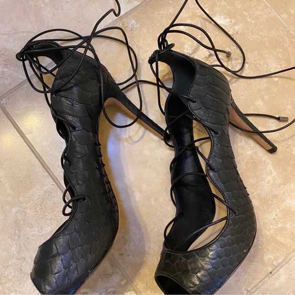 Alexandre Birman Donna Black Python Textured Leather Lace Up Heels Size 39 - Picture 2 of 9